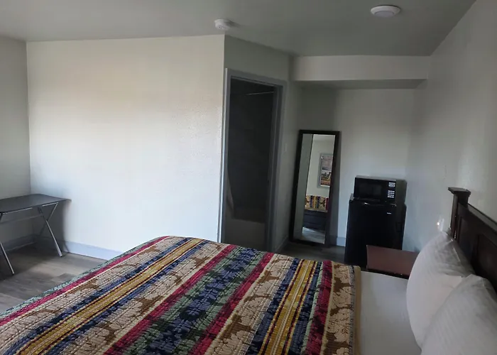 Indian Mound Motel Fairmont City